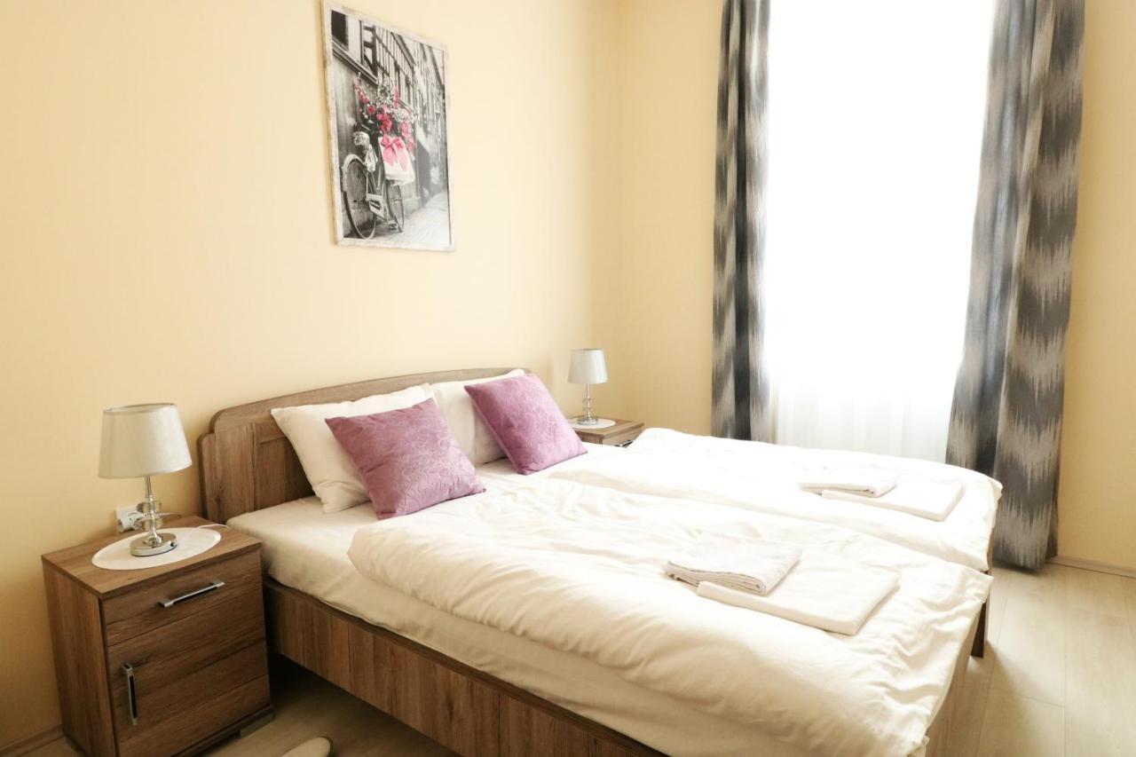 Classic Apartman Seghedin Exterior foto